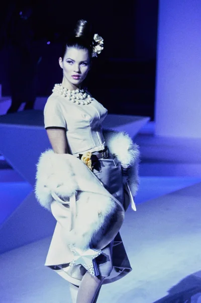 Look 30